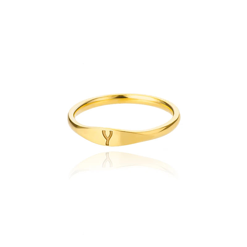 Bague Initiale Lettre Acier Doré | MDN Store