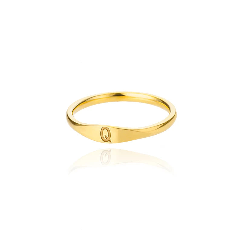 Bague Initiale Lettre Acier Doré | MDN Store