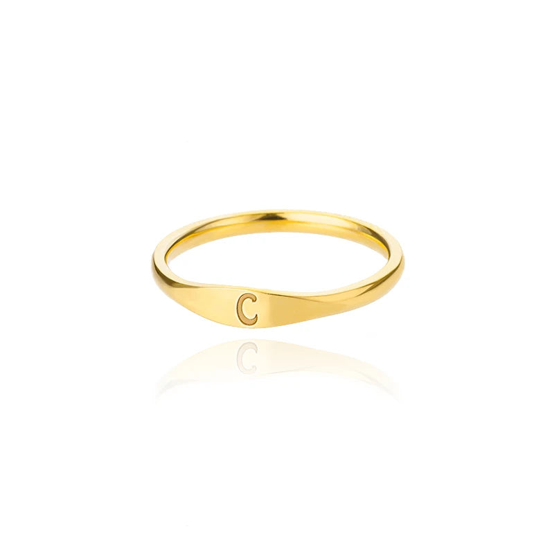 Bague Initiale Lettre Acier Doré | MDN Store