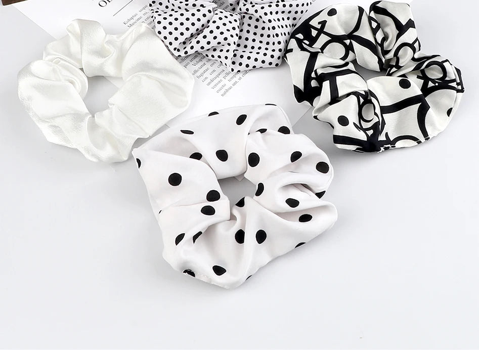 Lot de 3-5 Chouchous Satin Noir et Blanc - Élastiques Cheveux Élégants | MDN Store