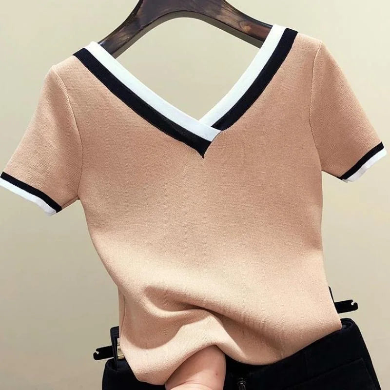 T-Chemise Col V Rayé Femme | MDN Store