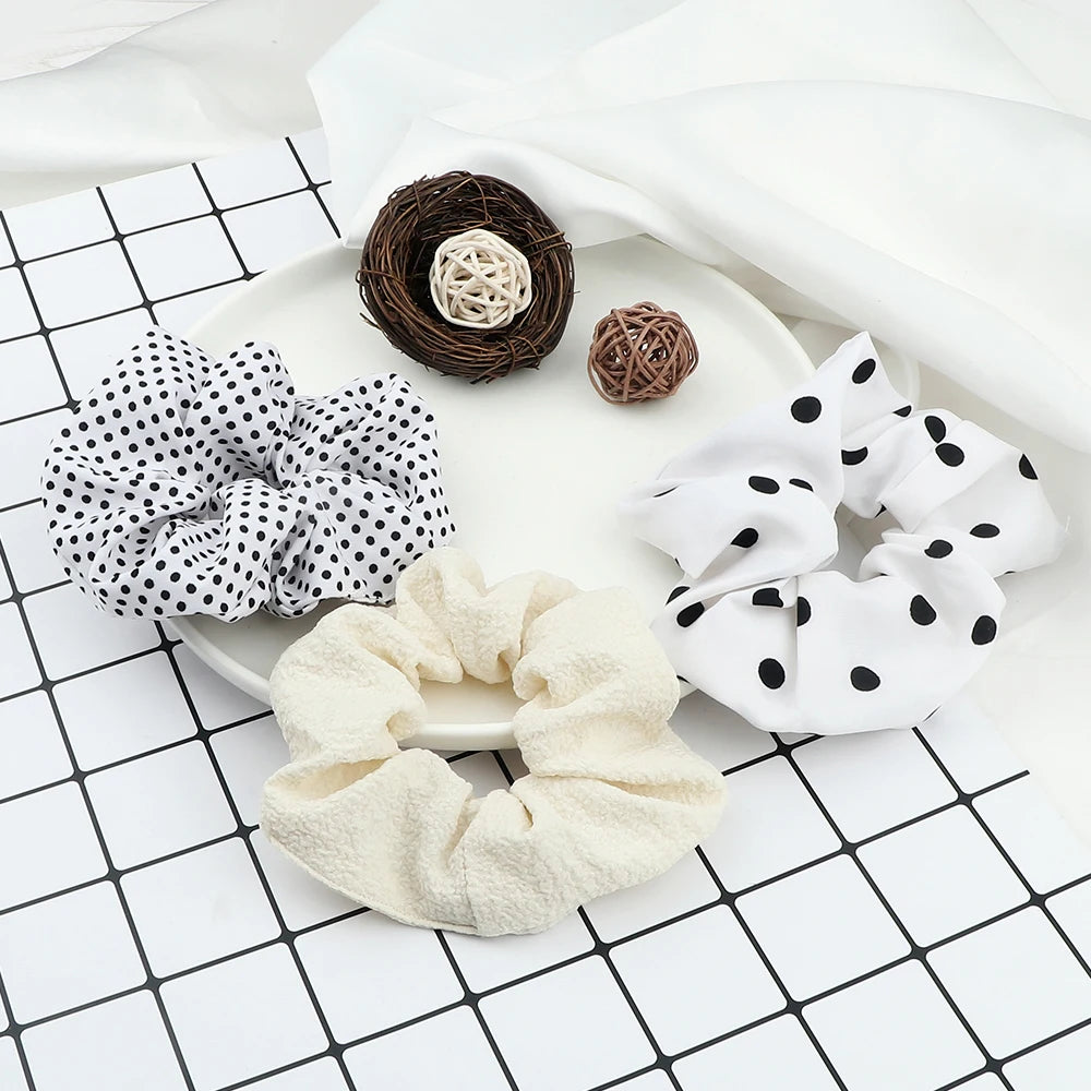Lot de 3-5 Chouchous Satin Noir et Blanc - Élastiques Cheveux Élégants | MDN Store