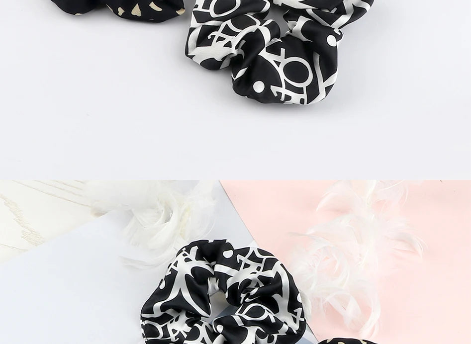 Lot de 3-5 Chouchous Satin Noir et Blanc - Élastiques Cheveux Élégants | MDN Store