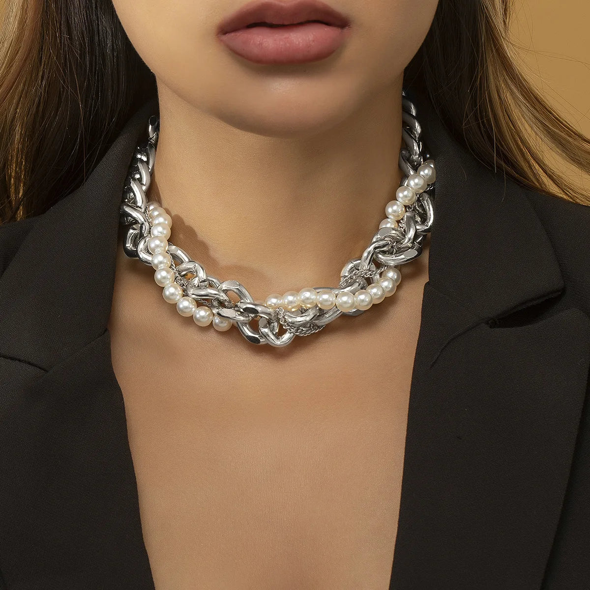Collier Perles Torsadé Chaîne Dorée Vintage | MDN Store