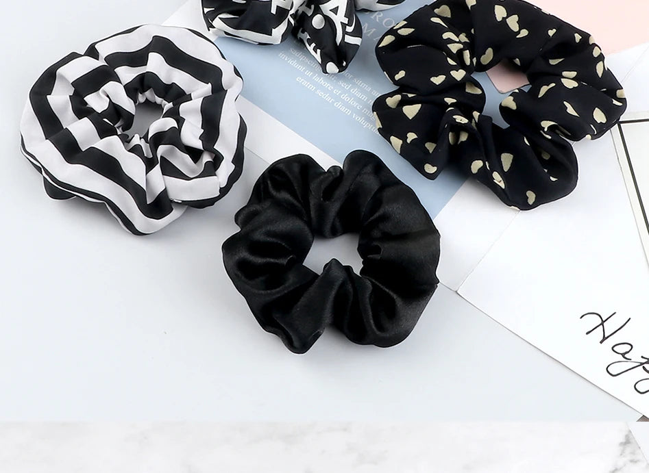 Lot de 3-5 Chouchous Satin Noir et Blanc - Élastiques Cheveux Élégants | MDN Store