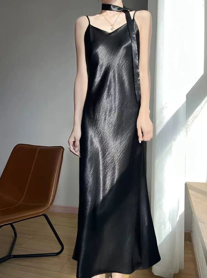 Robe Nuisette Satin Bretelles Ruban Midi 6 Coloris | MDN Store