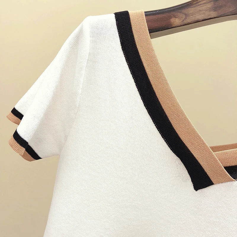 T-Chemise Col V Rayé Femme | MDN Store