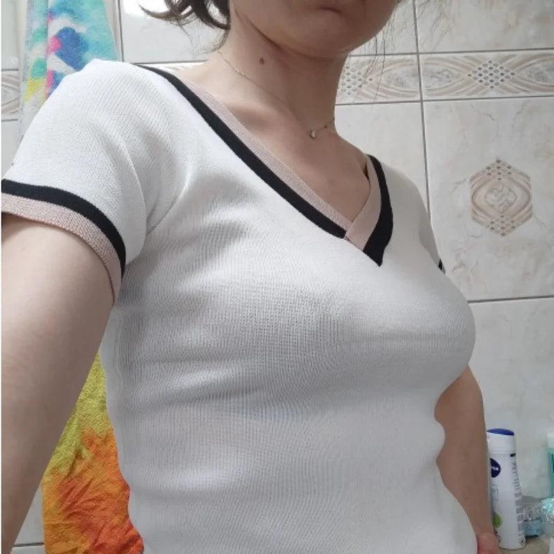 T-Chemise Col V Rayé Femme | MDN Store