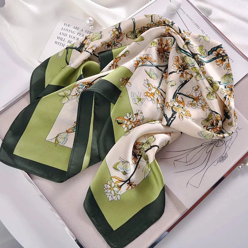 Foulard Carré Soie Floral Papillon Vert 70cm Femme | MDN Store