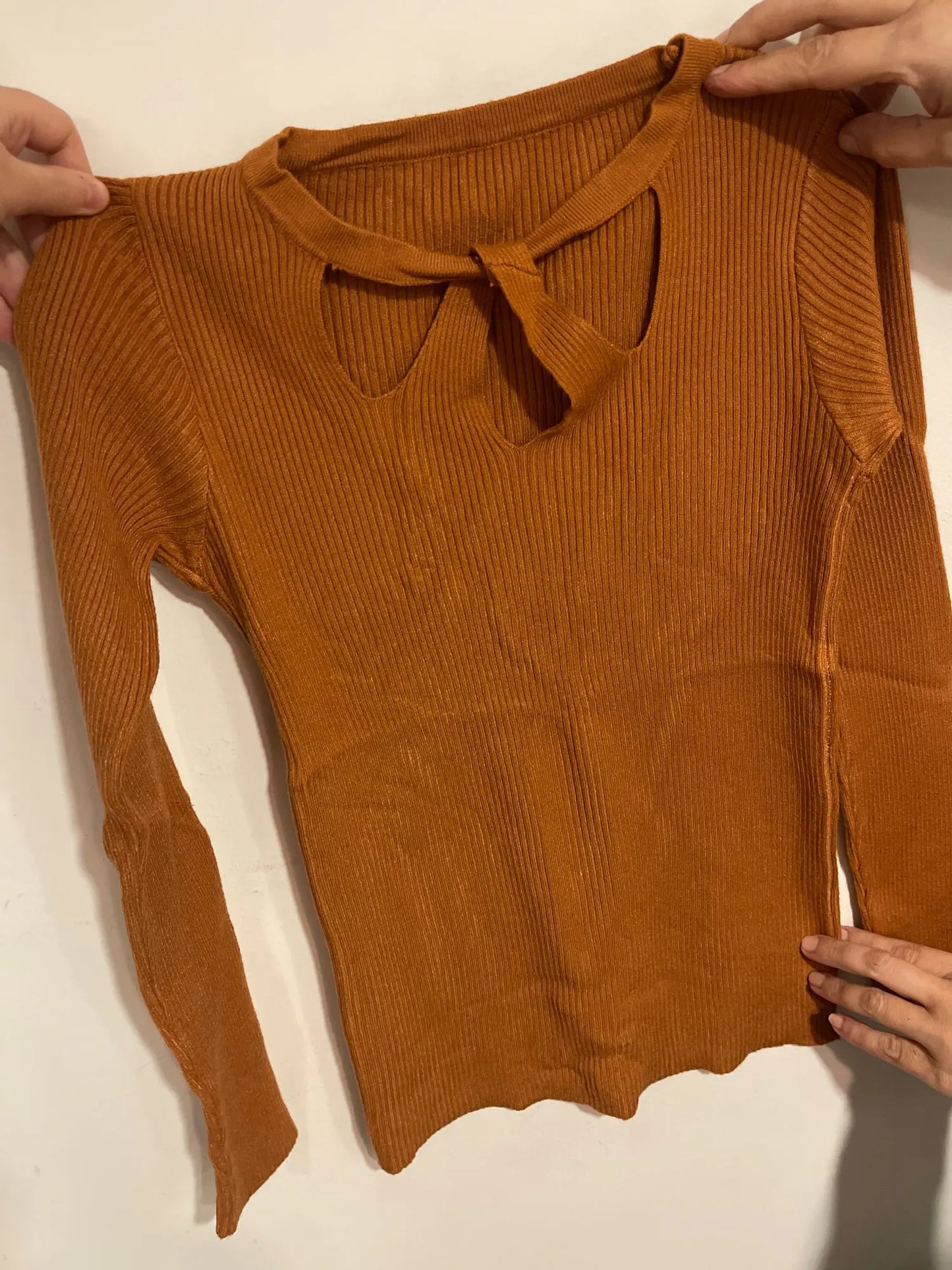 Pull Femme Col Rond Moulant Ajouré Couleur Unie - MDN