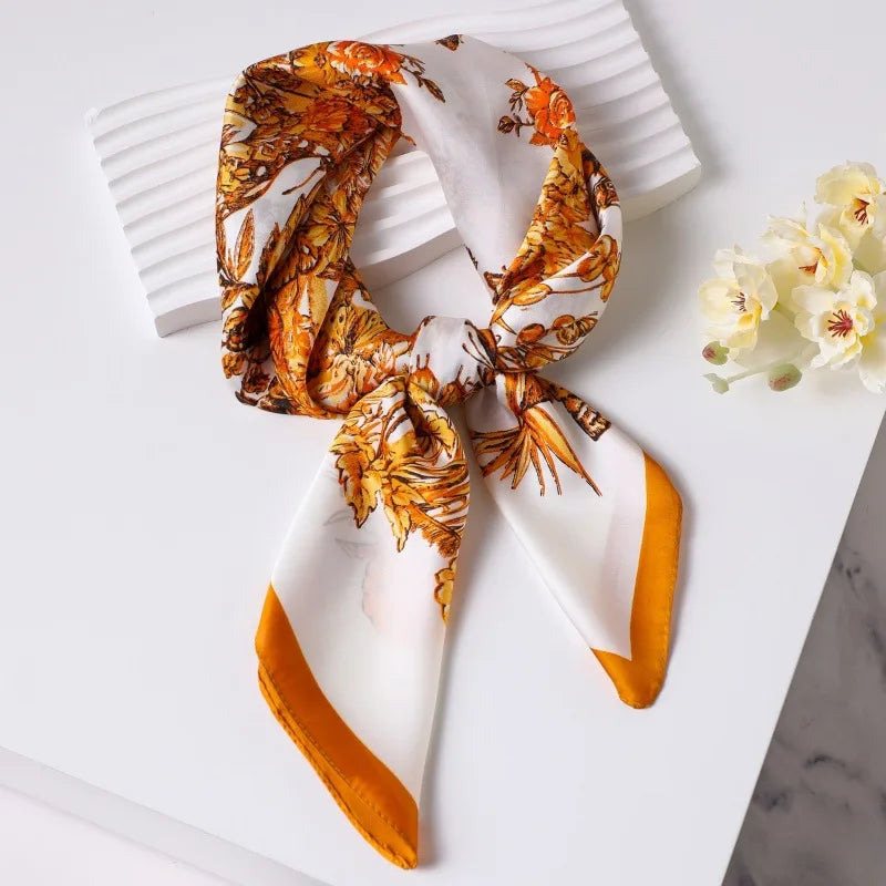 Foulard Soie Carré Bleu Femme Élégant | MDN Store