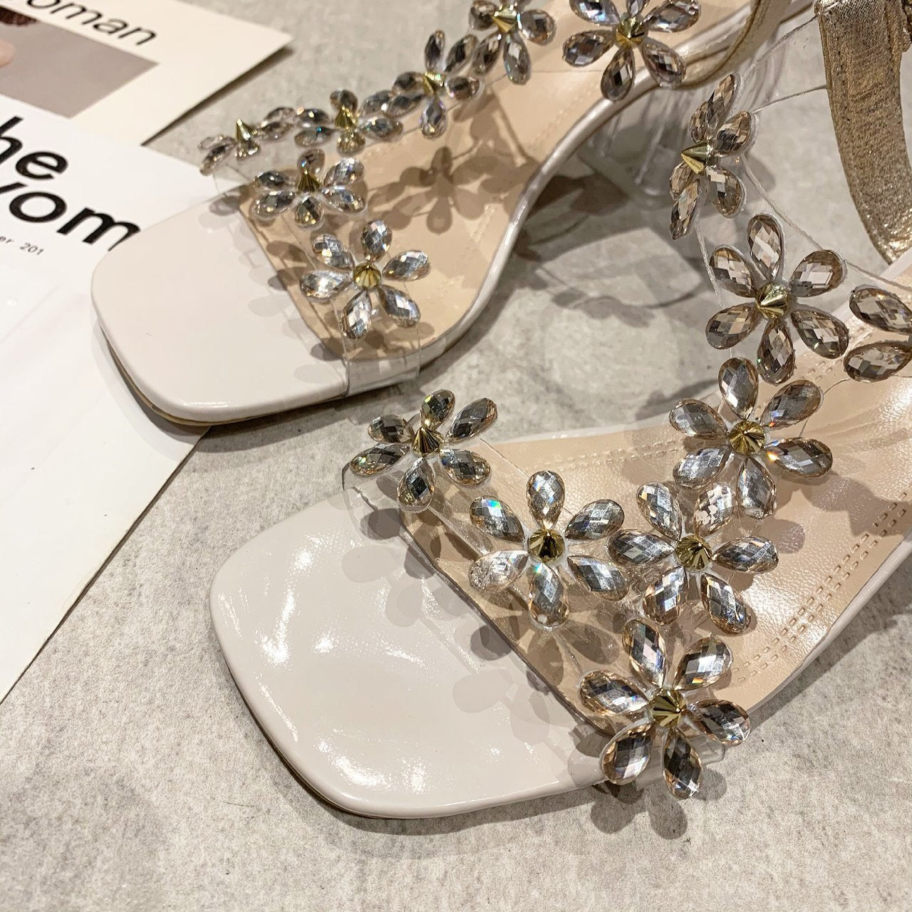 Sandales d'été en PVC Décoration Florale Talon Epais | MDN Store 25