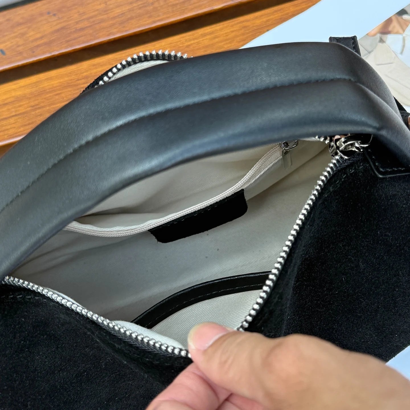 Sac Bandoulière Cylindrique Femme Cuir Véritable MDN - Luxe Designer