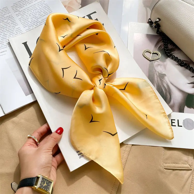 Foulard Carré Soie Floral Femme 70x70cm | MDN Store