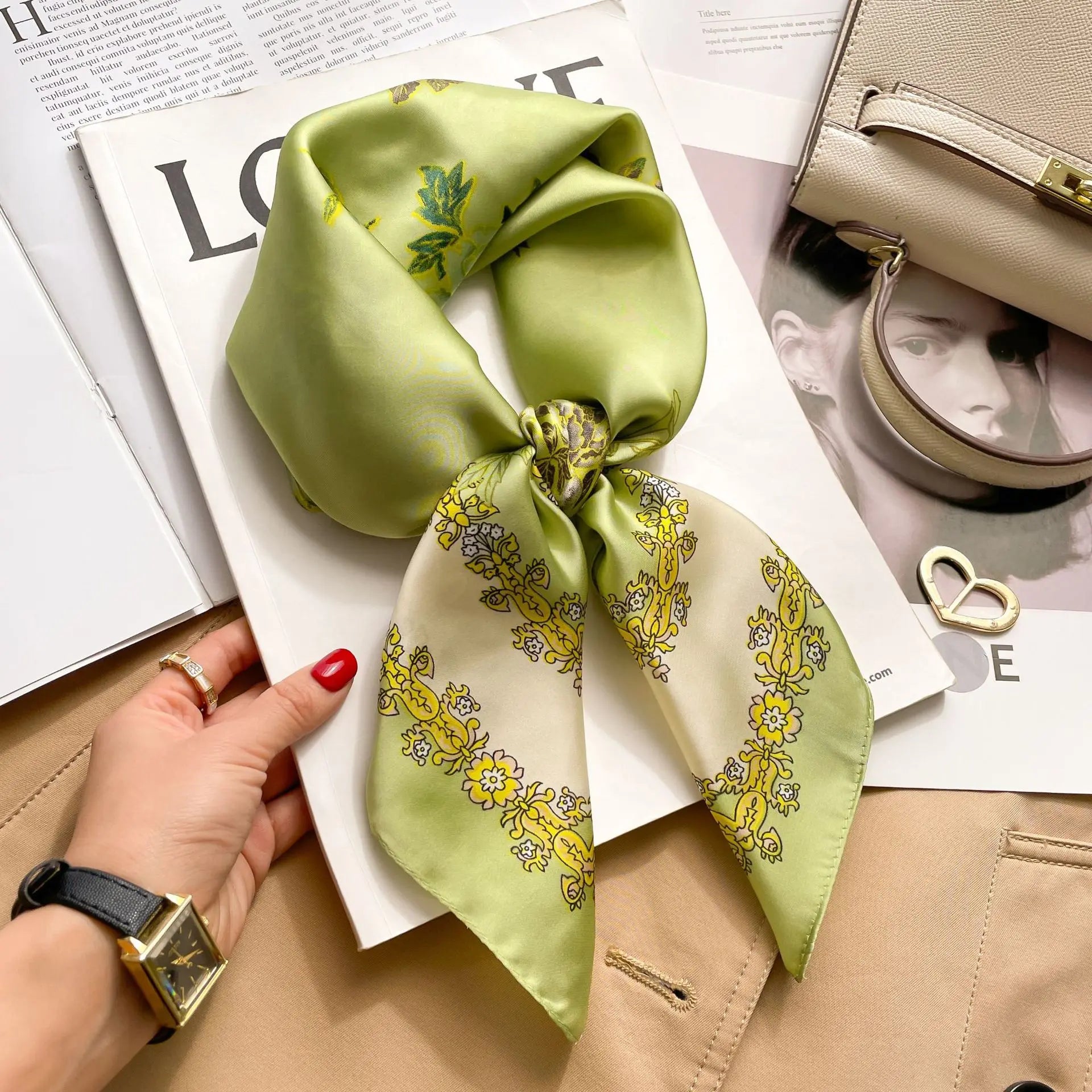 Foulard Carré Soie Satin Floral 70x70cm Femme | MDN Store