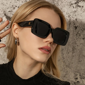 Lunettes Soleil Carré Sport UV400 Femme | MDN Store
