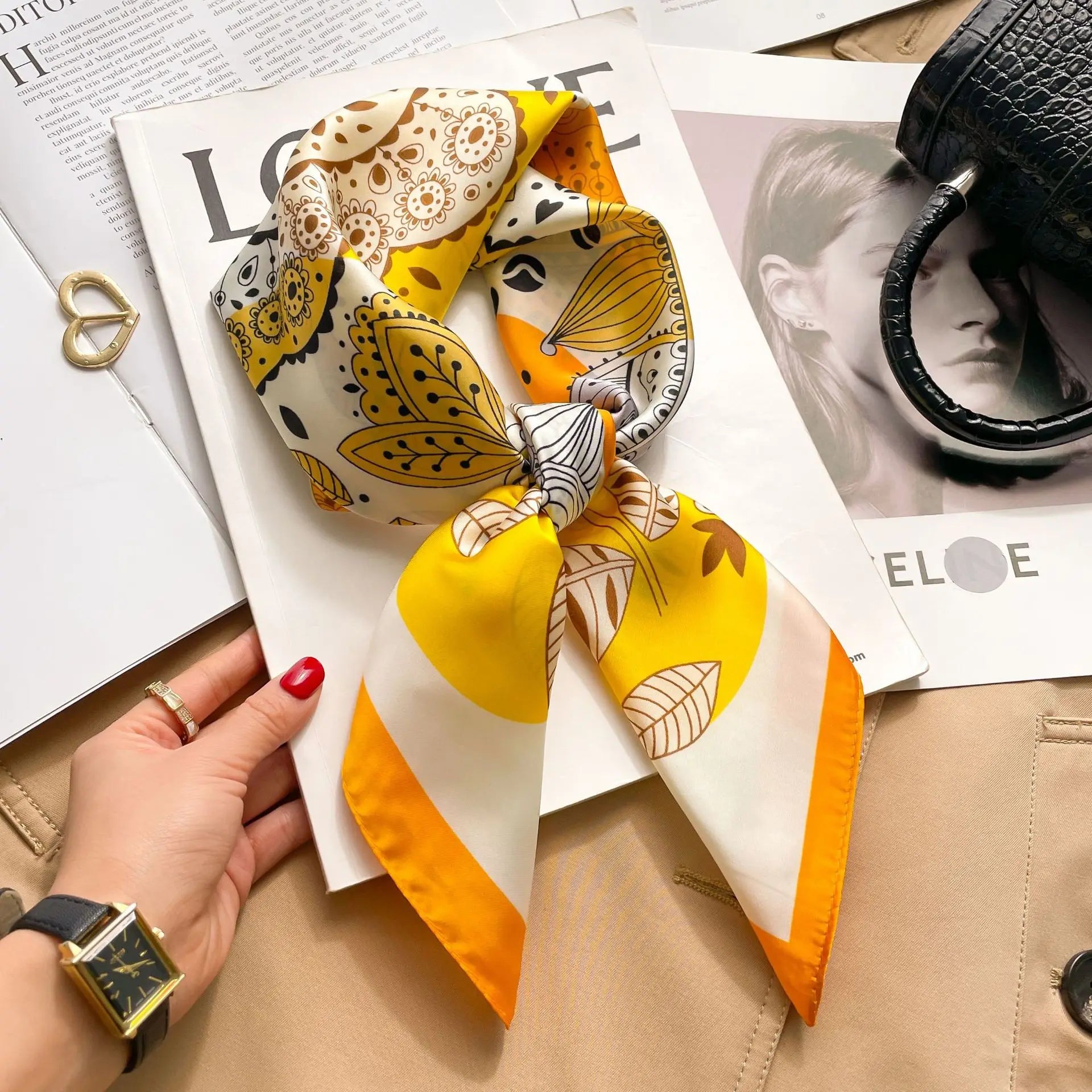 Foulard Carré Soie Satin Floral 70x70cm Femme | MDN Store