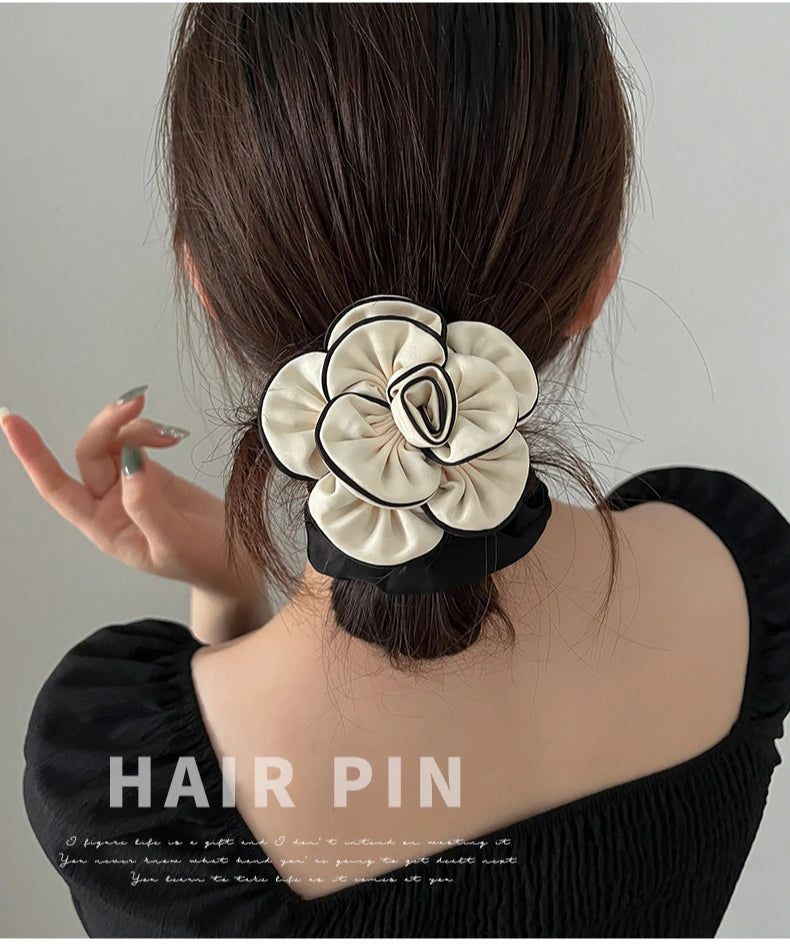 Chouchou Camélia Fleur Tissu Rétro - Élastique Cheveux Femme Élégant Haute... | MDN Store