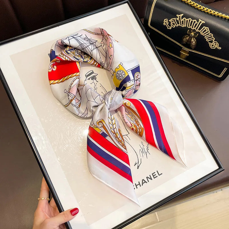 Foulard Carré Soie Satin Carrosse 70x70cm Femme | MDN Store