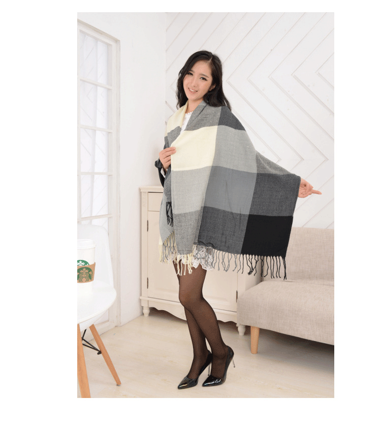 Écharpe femme à carreaux en polyester | MDN Store 25