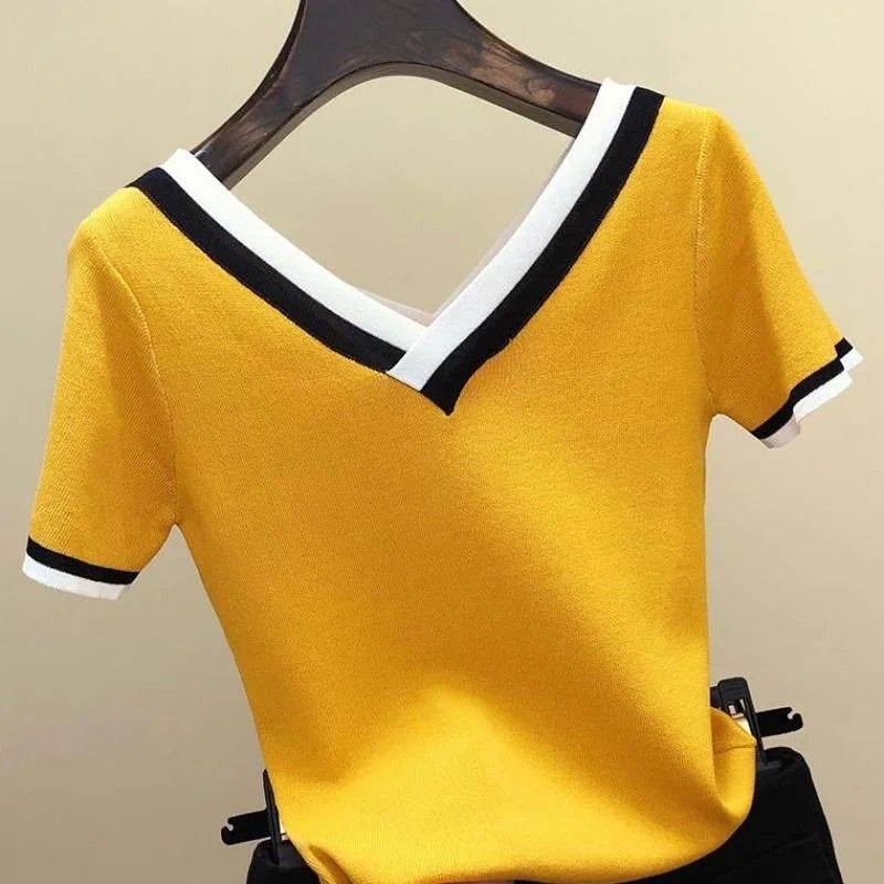 T-Chemise Col V Rayé Femme | MDN Store