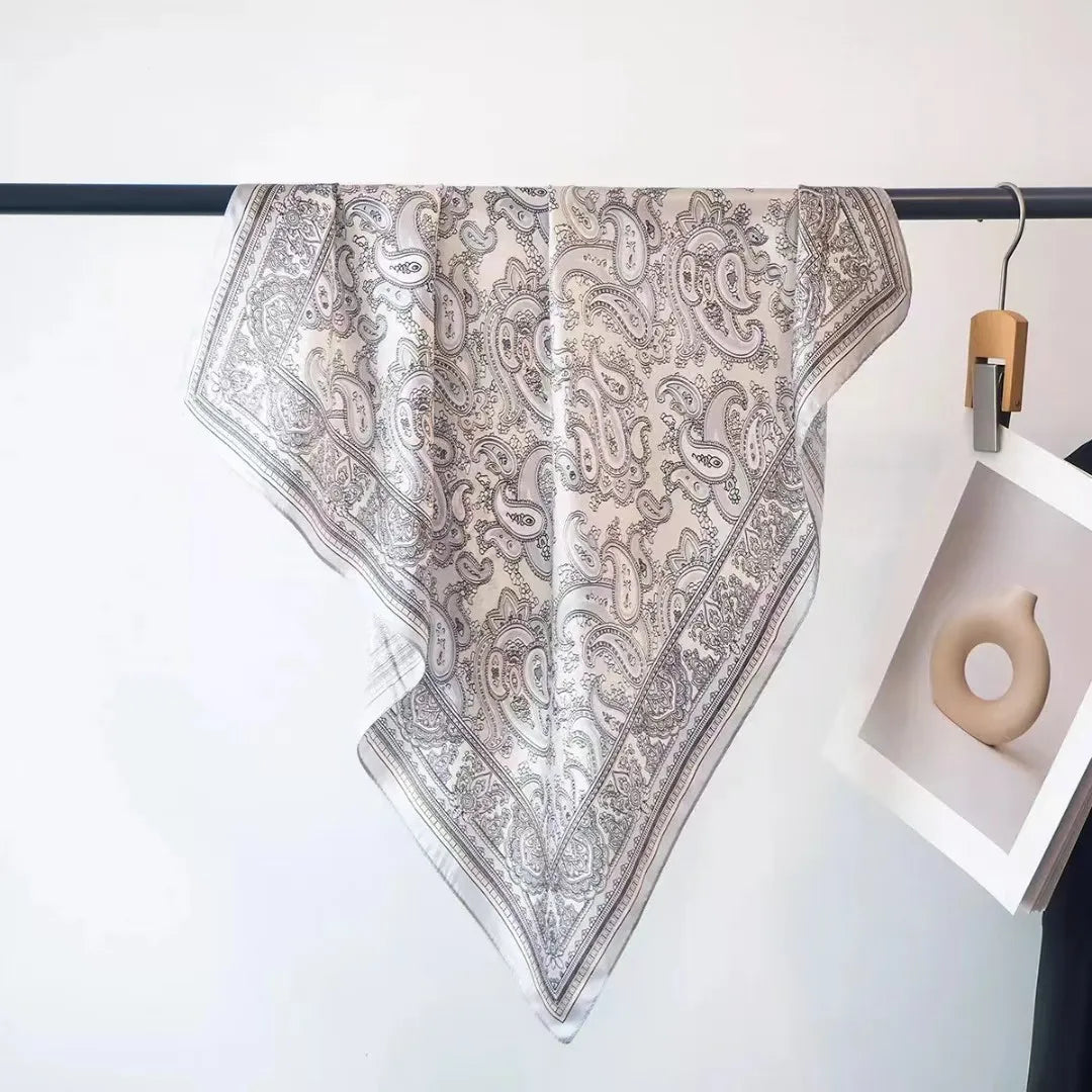 Foulard Carré Soie Mûrier 100% Rose 70x70cm Femme | MDN Store