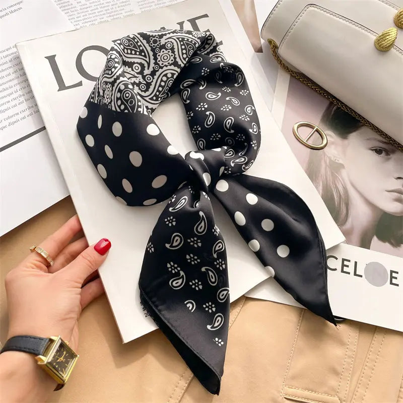 Foulard Carré Soie Floral Femme 70x70cm | MDN Store