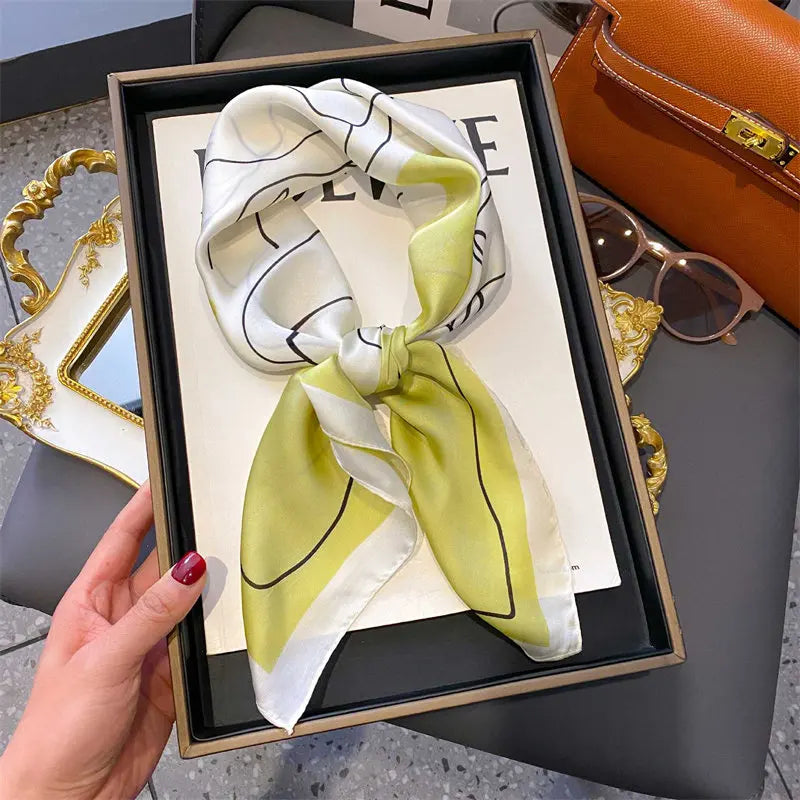 Foulard Carré Soie Floral Femme 70x70cm | MDN Store