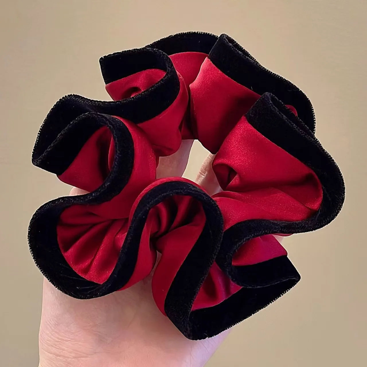 Chouchou Satin Velours Fleur | MDN Store