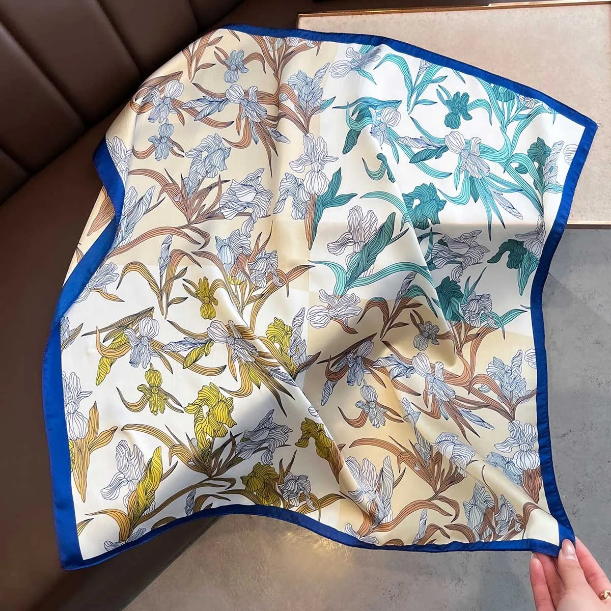Foulard Carré Soie Orange 70x70cm Femme | MDN Store