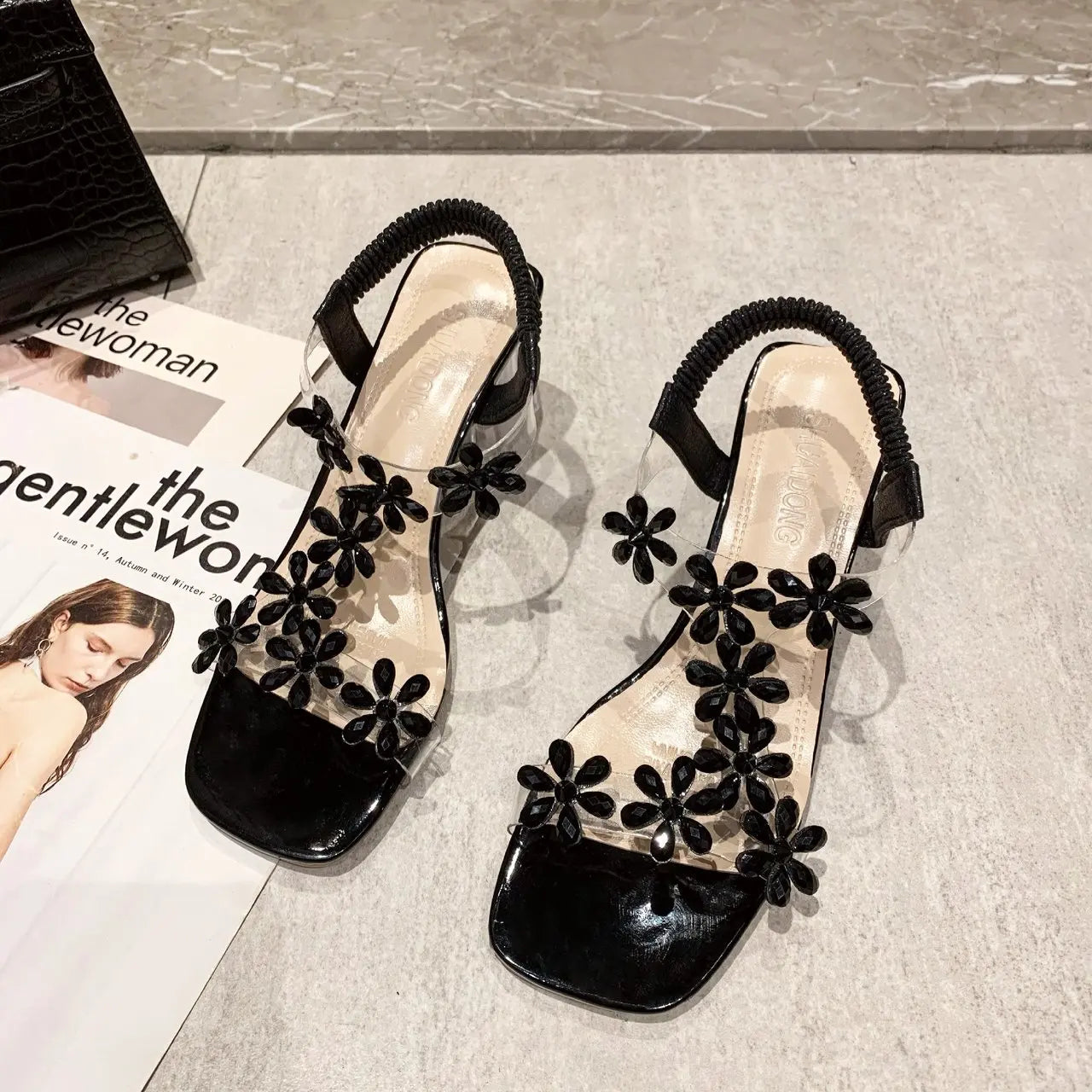Sandales d'été en PVC Décoration Florale Talon Epais | MDN Store 25