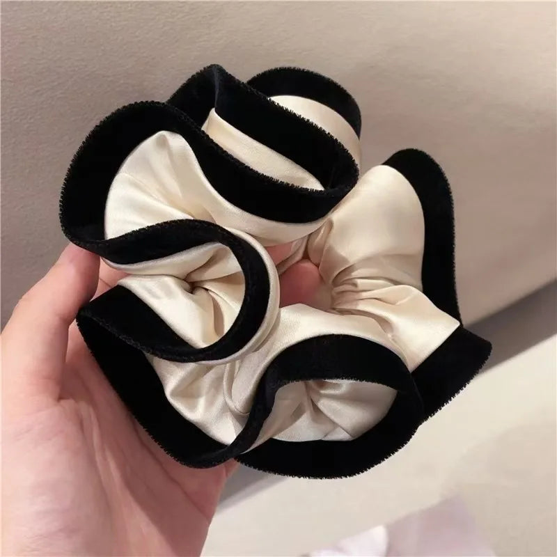 Chouchou Satin Velours Fleur | MDN Store