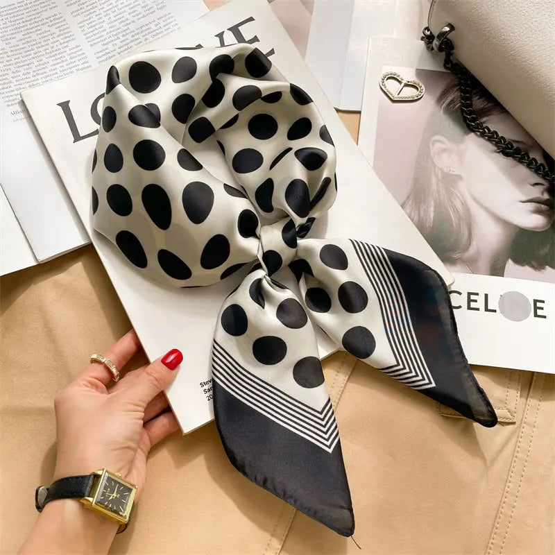 Foulard Carré Soie Floral Femme 70x70cm | MDN Store