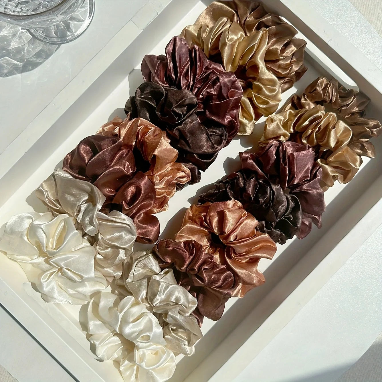 Lot de 16 Chouchous Satin Élastiques Couleurs Aléatoires pour Femme | MDN Store