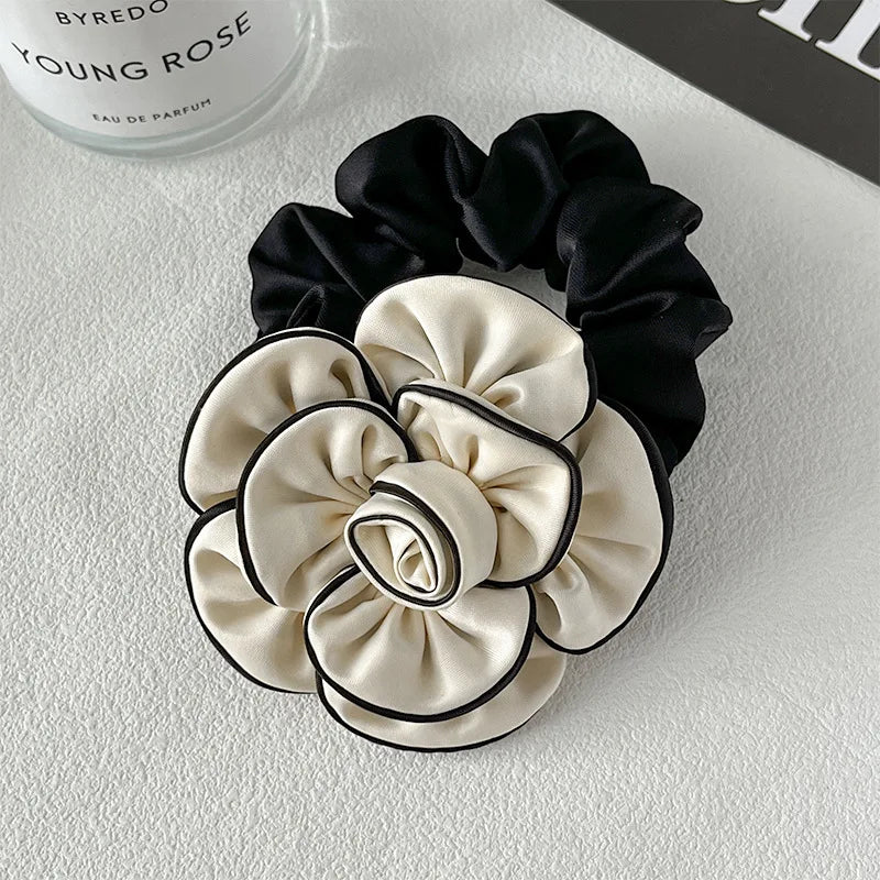 Chouchou Camélia Fleur Tissu Rétro - Élastique Cheveux Femme Élégant Haute Élasticité | MDN