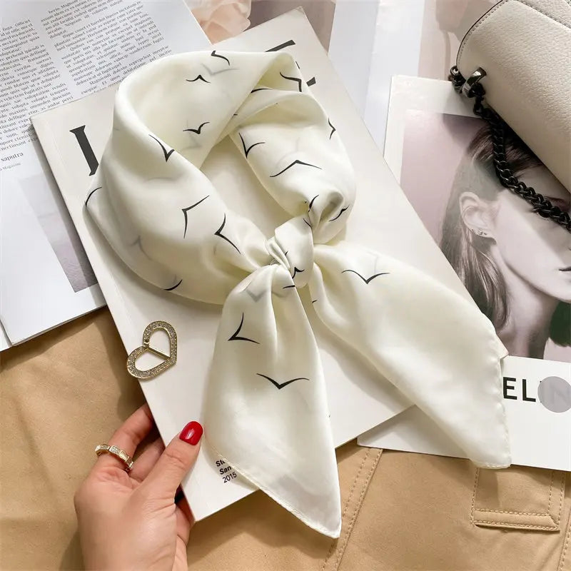 Foulard Carré Soie Floral Femme 70x70cm | MDN Store