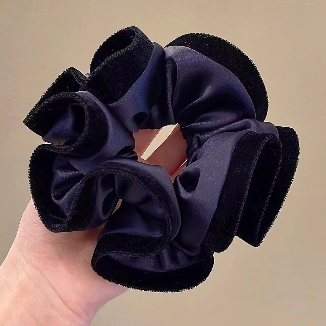 Chouchou Satin Velours Fleur | MDN Store