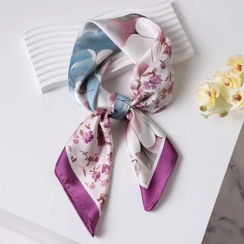 Foulard Soie Carré Bleu Femme Élégant | MDN Store