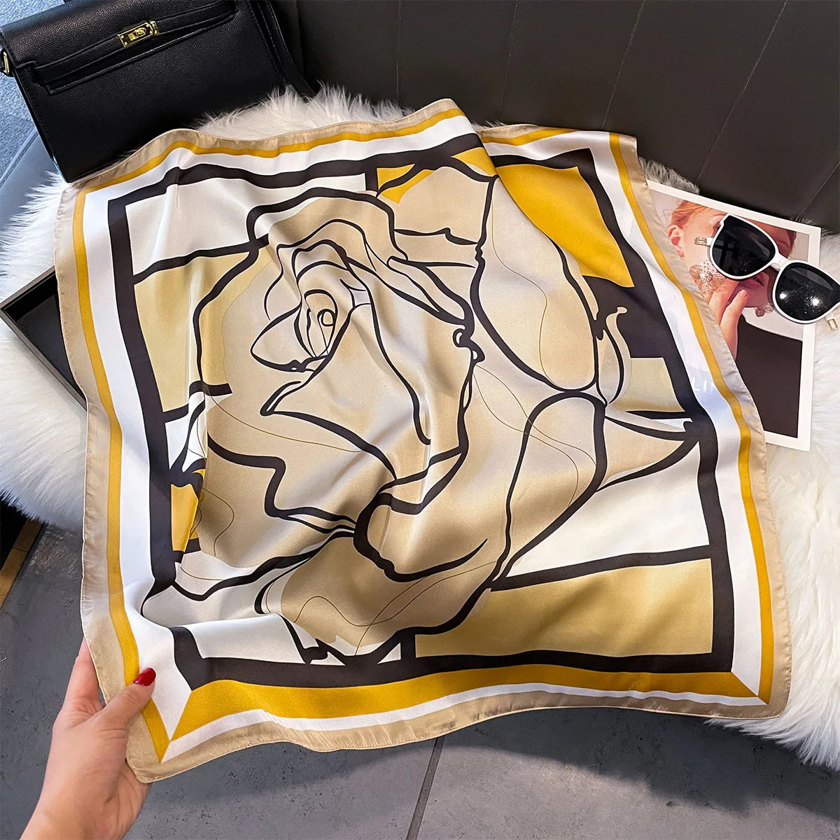 Foulard Carré Soie Floral Rose Femme 70cm | MDN Store