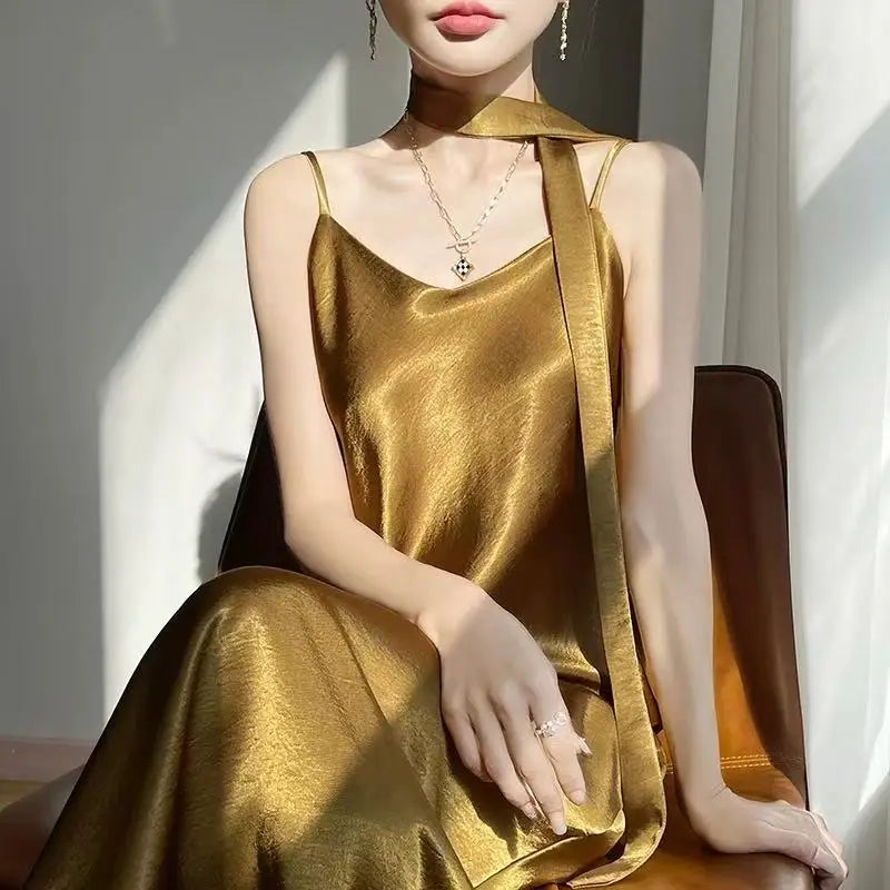 Robe Nuisette Satin Bretelles Ruban Midi 6 Coloris | MDN Store