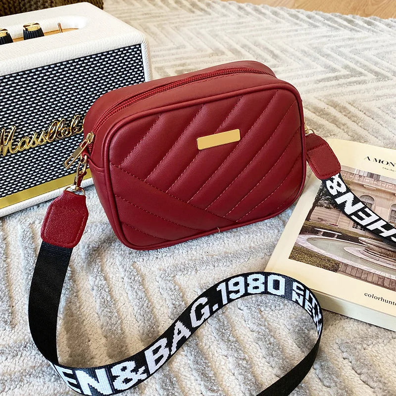 Sac Épaule Femme Couleur Unie Cuir Tressé Design | MDN Store
