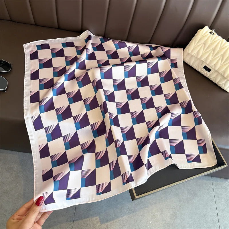 Foulard Carré Soie Motif Géométrique Vert | MDN Store