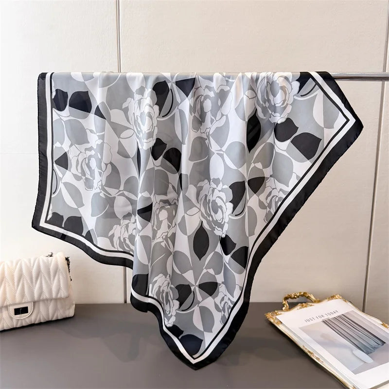 Foulard Carré Soie Satin Floral Violet 70cm Femme | MDN Store