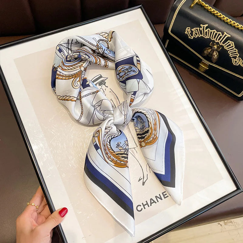 Foulard Carré Soie Satin Carrosse 70x70cm Femme | MDN Store