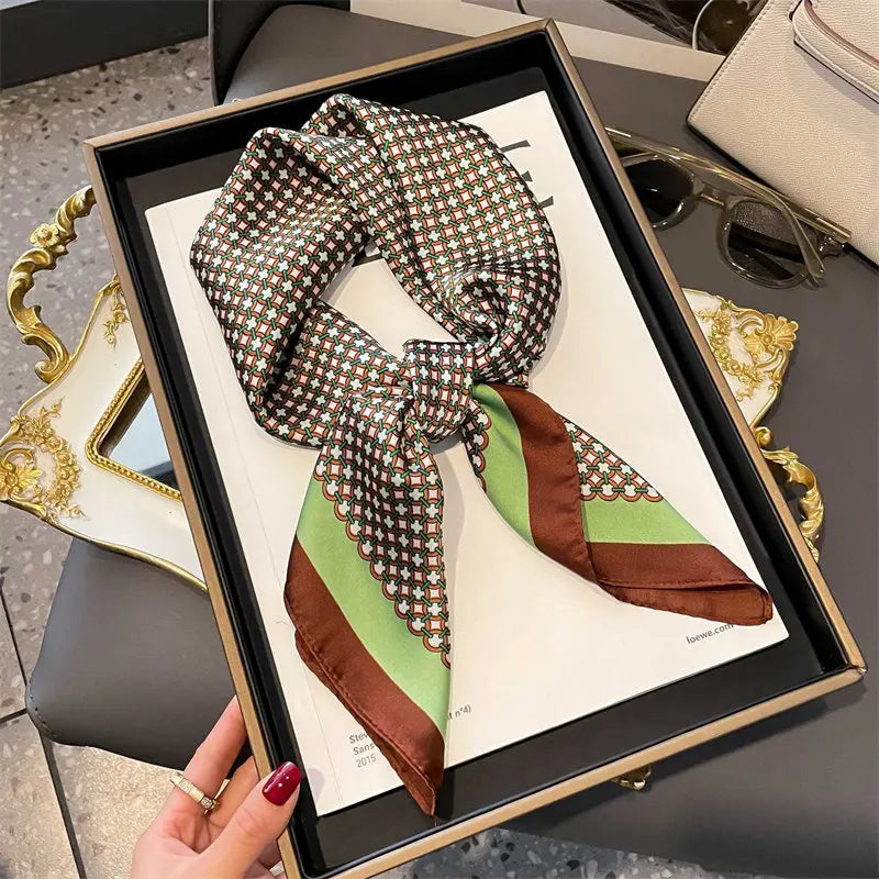 Foulard Carré Soie Floral Femme 70x70cm | MDN Store