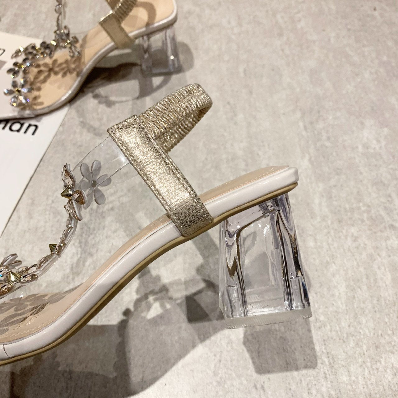 Sandales d'été en PVC Décoration Florale Talon Epais | MDN Store 25