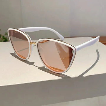Lunettes Soleil Triangle Cat Eye Métal | MDN Store