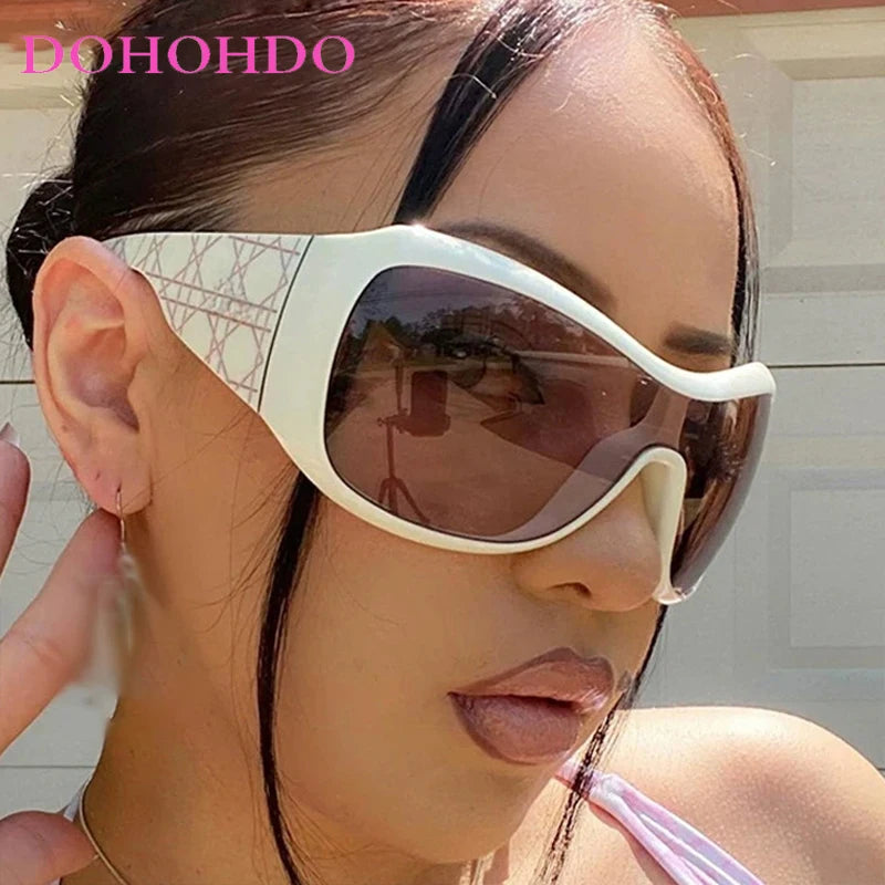 Lunettes de Soleil Y2K Oversize Monobloc UV400 - Femme | MDN