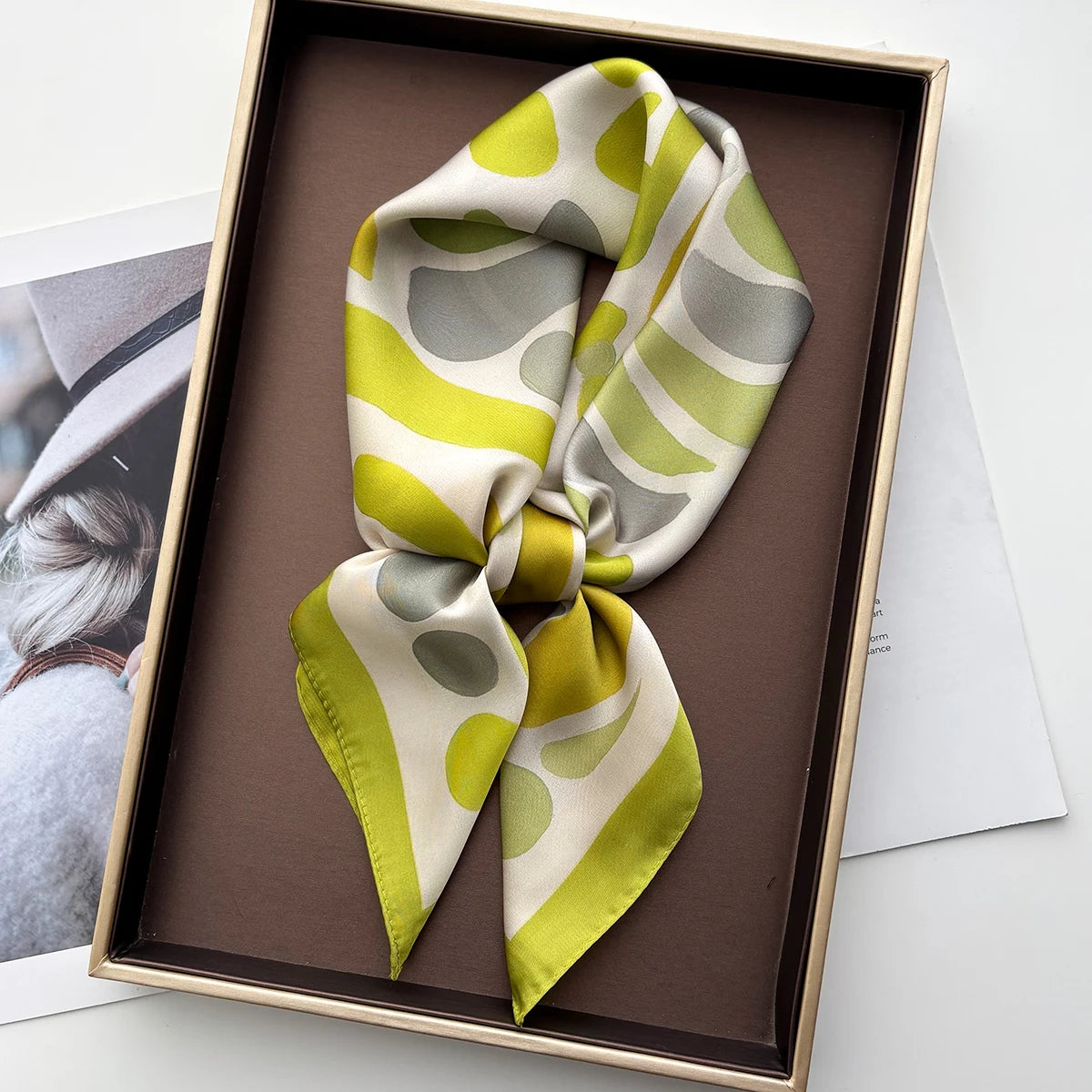 Foulard Carré Soie Imprimé Floral 70cm | MDN Store