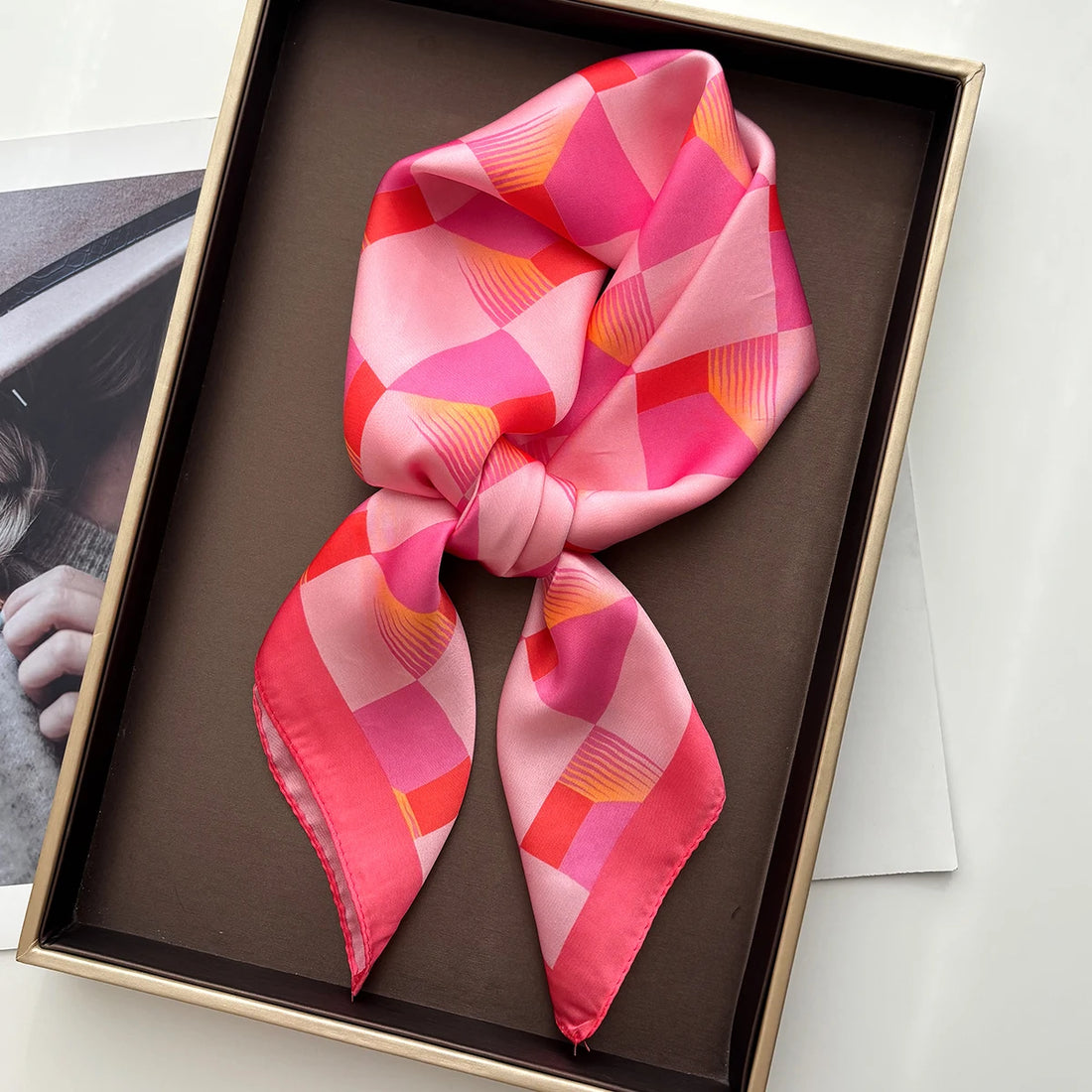 Foulard Carré Soie Carreaux Rose Femme | MDN Store